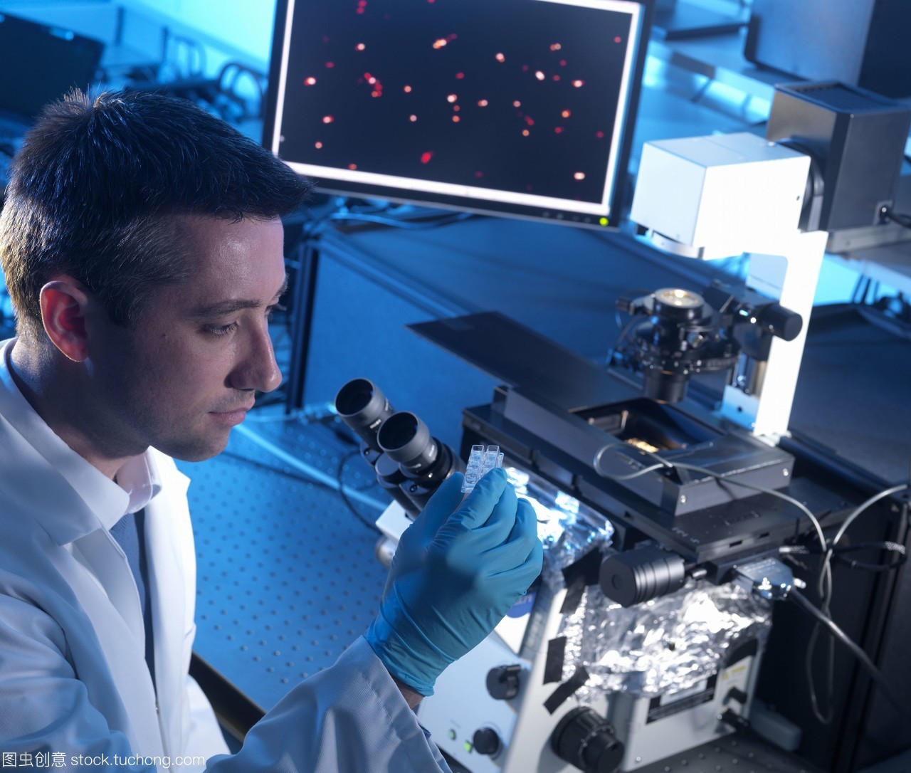 超分辨率單分子熒光顯微鏡在干細(xì)胞研究中的革命性應(yīng)用